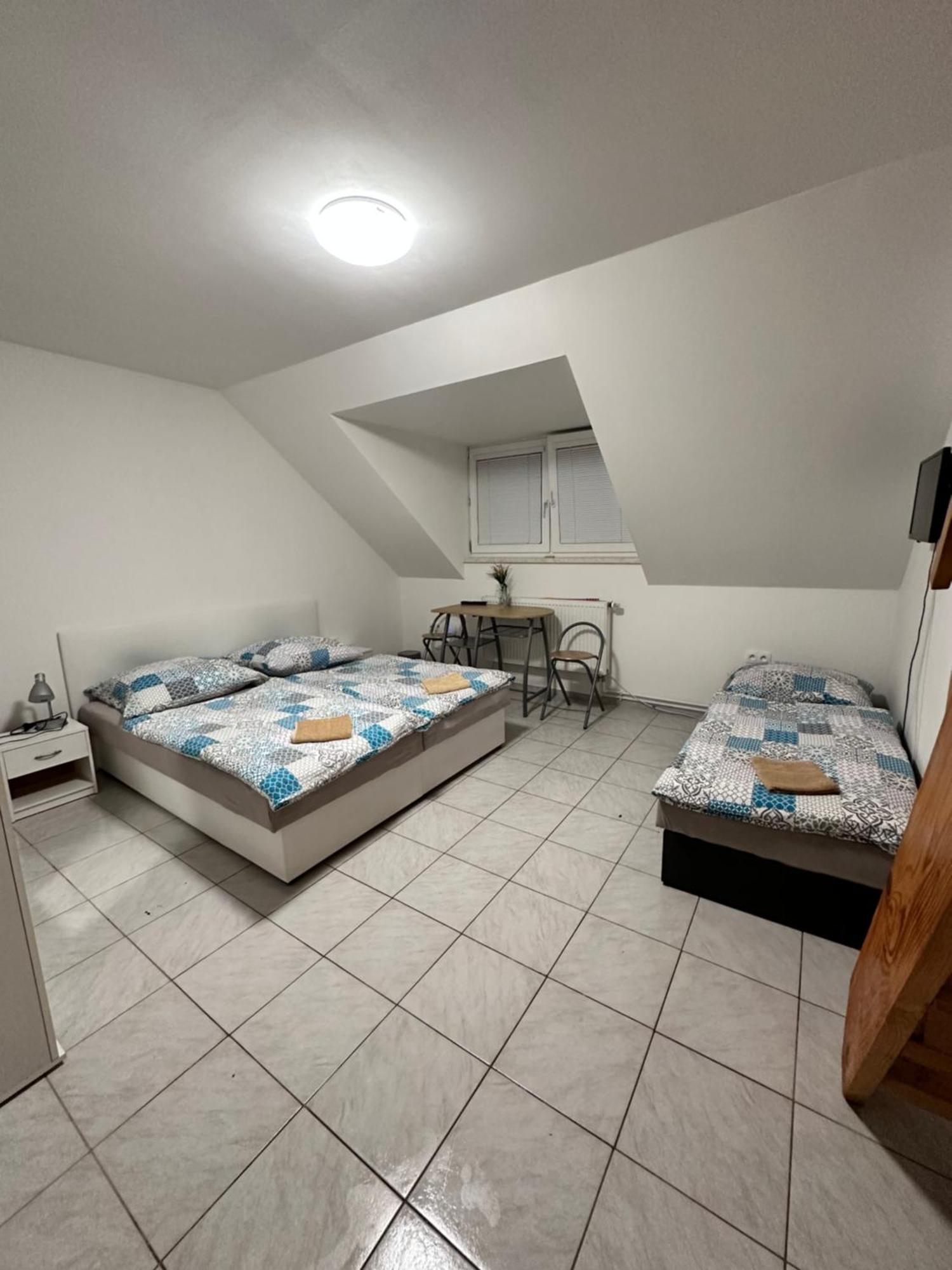 Penzion Pod Sklepy Apartment Novy Prerov Luaran gambar