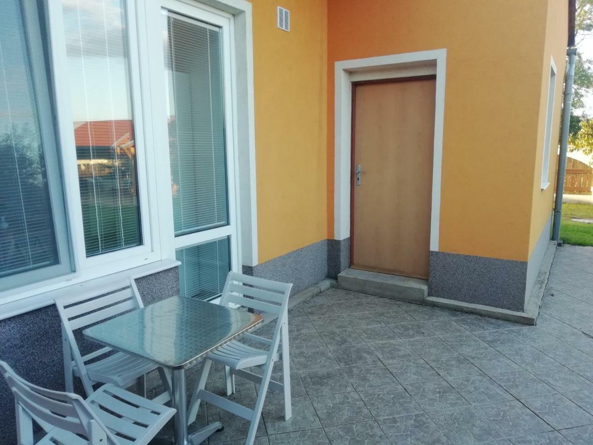 Penzion Pod Sklepy Apartment Novy Prerov Luaran gambar